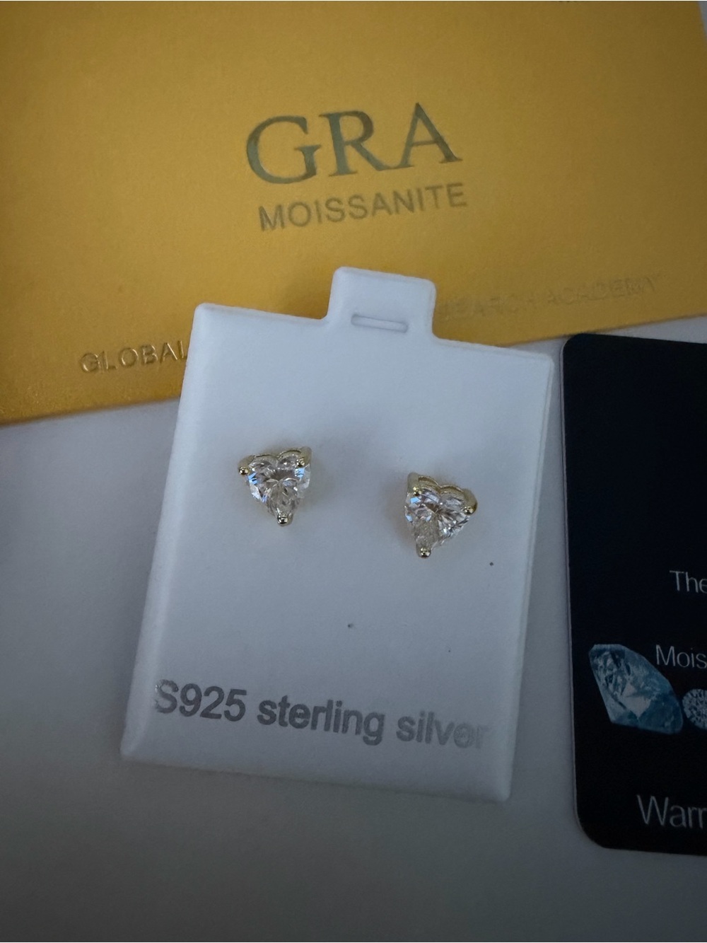 Gold-Trim Triangle Stud Earrings - Clear/White